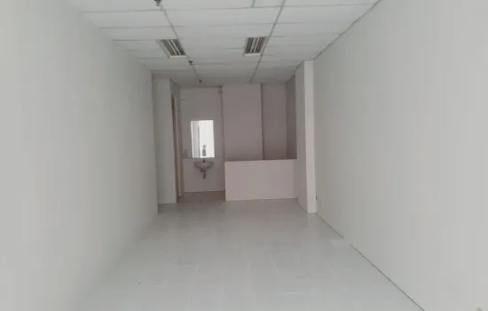 Ruko itc BSD Hadap jalan Raya