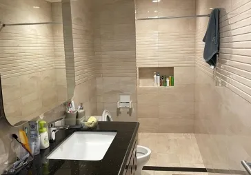 Jarang ada.cocok utk tinggal or usaha