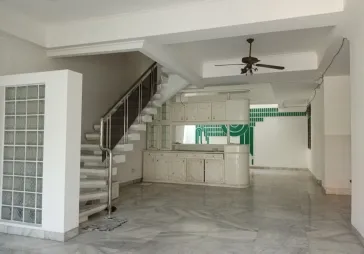 Rumah Bagus 2 lantai Green Garden Jakarta Barat