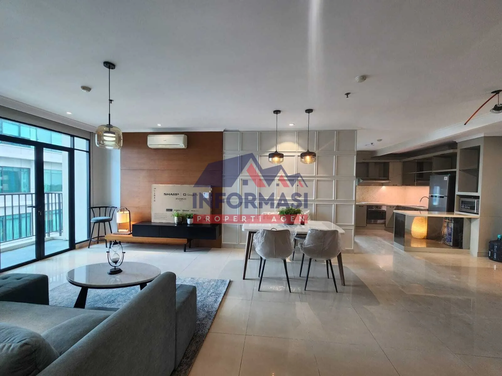 `Anti Sempit-Sempit Club! Apartemen 154m² di Hampton Park