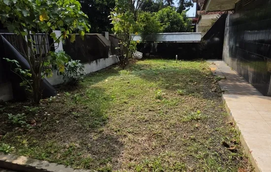Rumah dlm komplek Pusri 1 lantai,aman, tenang, bebas banjir