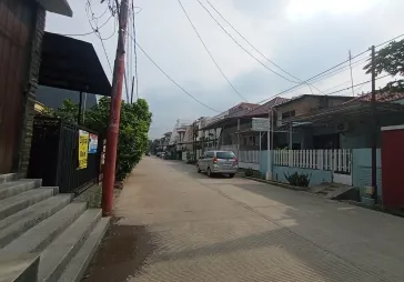 Rumah green ville bagus hoek luas