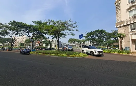 Ruko 4 Lt Hadap jalan  green lake city