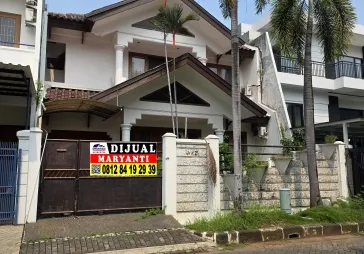 Puri Kencana blok J luas tanah 200 m hadap utara
