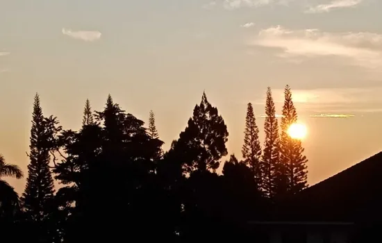 Villa dengan tanah yang luas di Coolibah, Jawa Barat