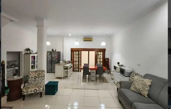 Dijual rumah strategis asri di Pejaten Timur Jakarta Selatan