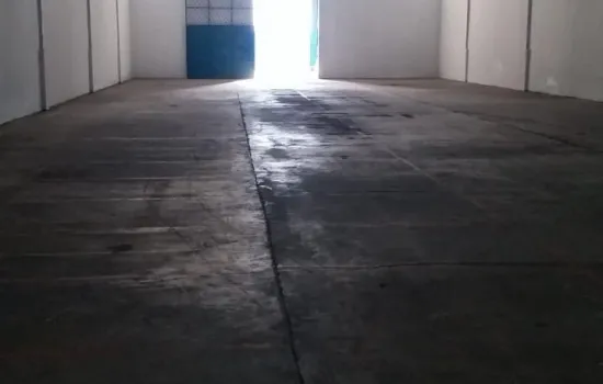 Gudang lokasi strategi LT 708m2  LB  600  di Kamal