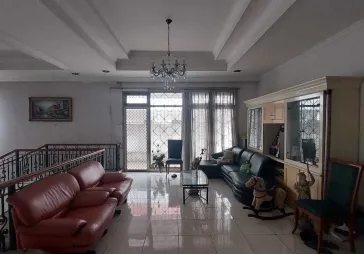 Rumah siap huni Mega Kebon Jeruk