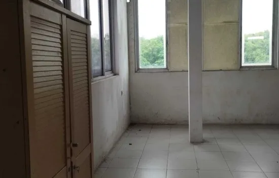 Gudang Kamal indah siap pakai lt  780 m2  dekat bandara