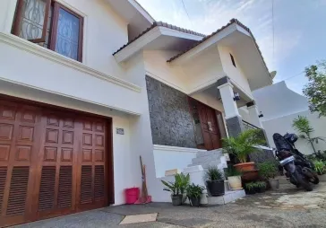 Dijual rumah strategis asri di Pejaten Timur Jakarta Selatan