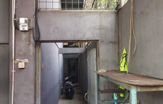 Dijual Gudang Mess Strategis di Klender Jakarta Timur