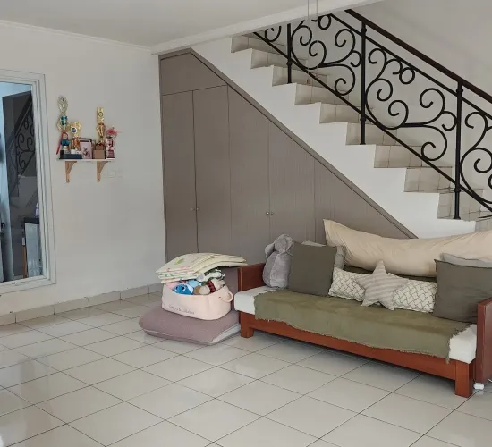 Dijual Rumah 2 lt di SMS Gading Serpong