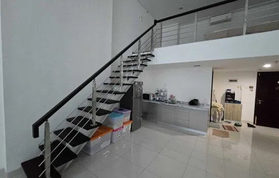 DIJUAL!! Apt cantik & terawat,lokasi strategis,view menarik.