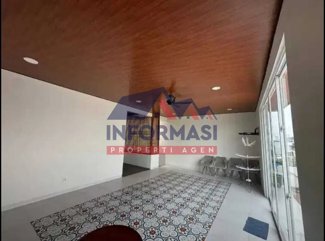 `Dijual Cepat: Rumah Bebas Banjir di Taman Jeruk