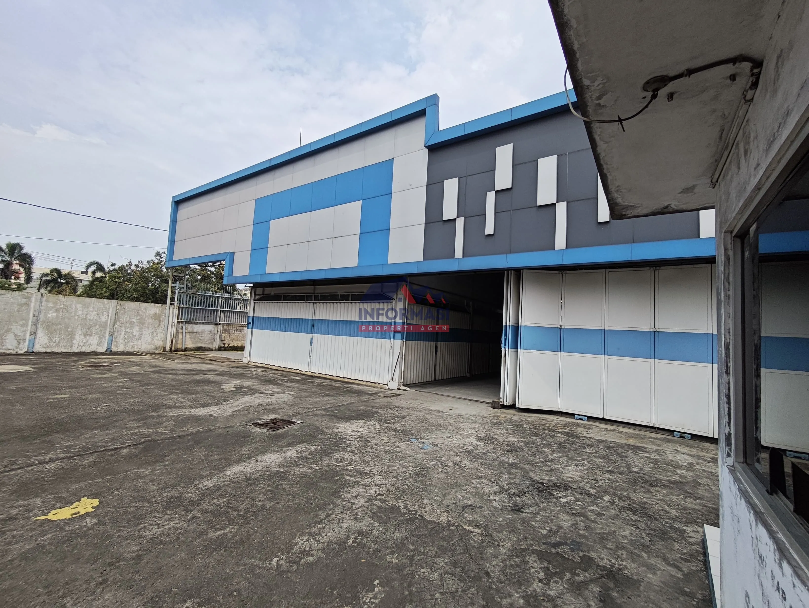 Tampak Depan