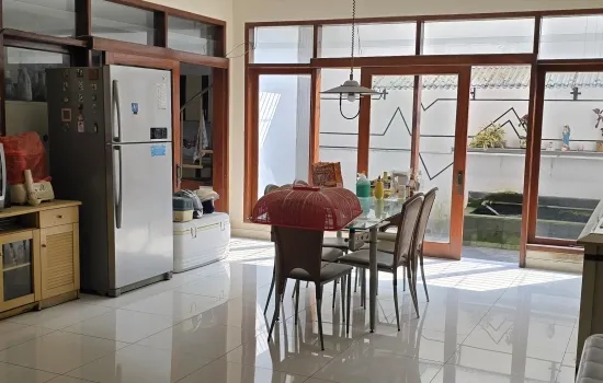 Rumah nyaman dengan lokasi yang strategis di Bandung