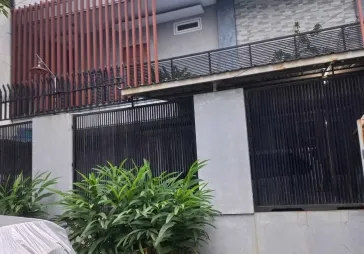 Rumah Cantik Cengkareng  siap huni.