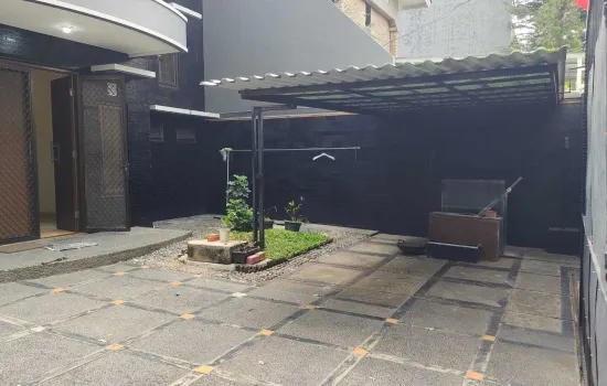 Dijual Rumah Siap Huni bebas banjir luas 250m. Lb. 328m