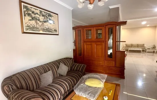 Rumah disewakan di jakarta barat