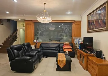 Rumah Puri Indah 2 lantai