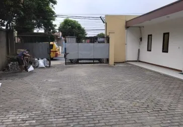 Disewakan gudang dan kantor