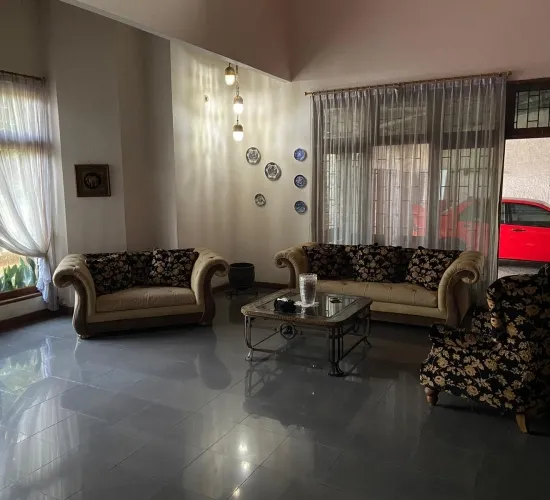 Dijual Rumah Luas, Resik & Asri