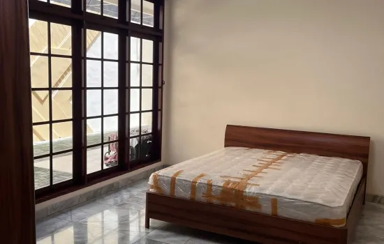 Disewakan Rumah 2 Lt di Perumahan Exclusive Jakarta Barat