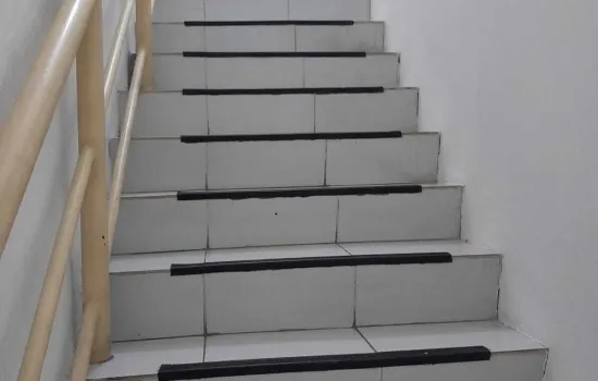 Ruko 4 lt di area bisnis Roxy  Jakarta Pusat