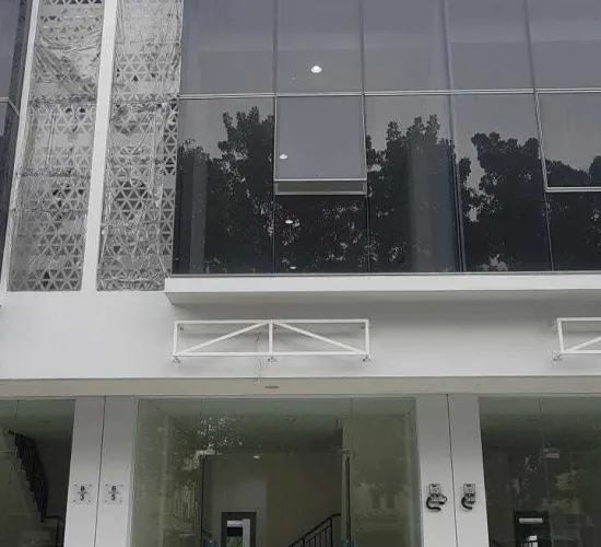 Ruko pasar paramount BSD lokasi ramai