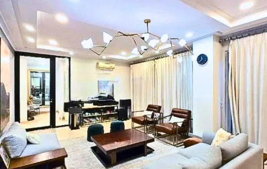 Elegance, nyaman lokasi bagus