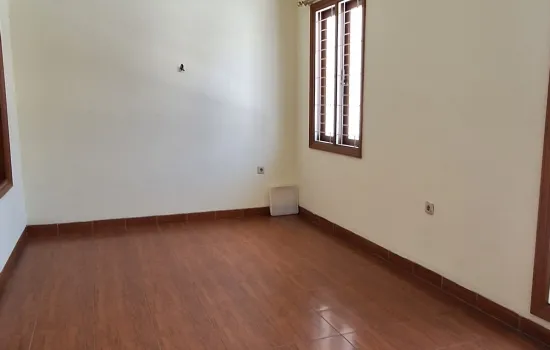 Rumah 2 lantai 3 kamar tidur