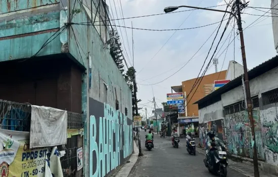 Unit ruko gandeng ciledug raya ex bengkel motor