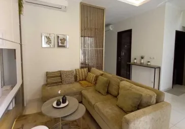 Disewakan Rumah Alsut 2 lt FF cluster Victoria