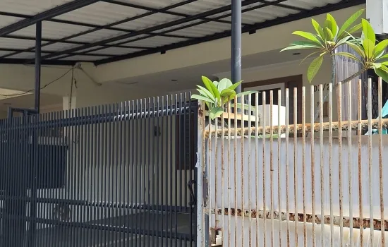 Rumah 2 lantai 3 kamar tidur