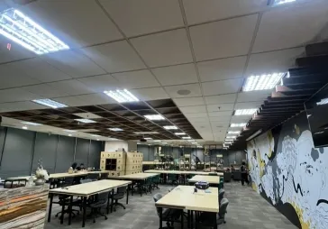 Lippo St.Moritz  Office Tower  Luas 377m2 Jakarta Barat