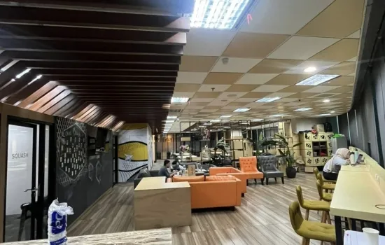 Lippo St.Moritz  Office Tower  Luas 377m2 Jakarta Barat