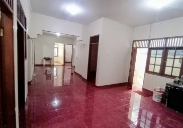 `Cari sewa rumah bisa untuk usaha? Rumah Meruya Ilir ini