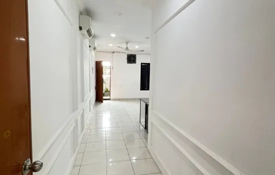 Ruko siap huni di Cengkareng