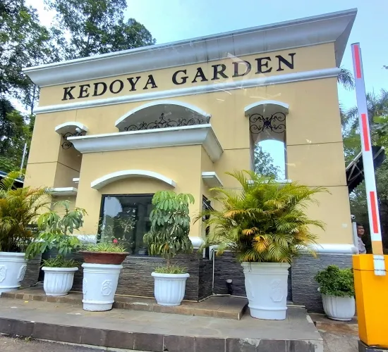 Rumah KEDOYA GARDEN jakarta barat DIJUAL