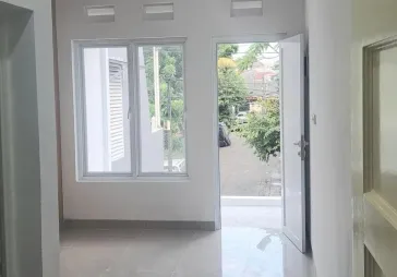 `Depan Taman, Harga Aman, Pemiliknya Dermawan — Buruan