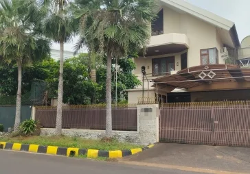 Intercon Luas 450m2  2 lantai