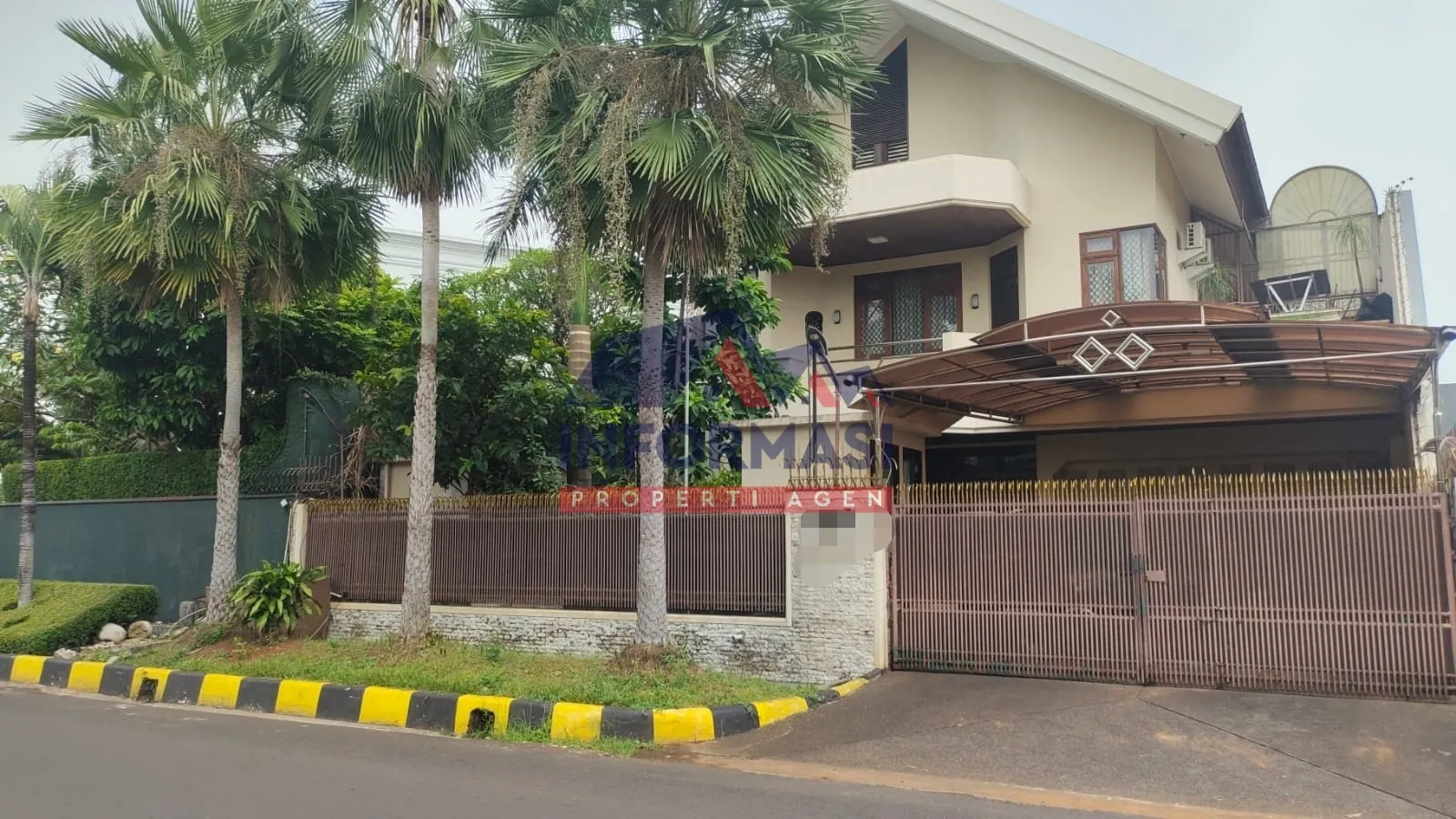 Intercon Luas 450m2  2 lantai