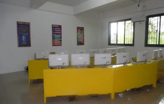 Gedung  Tomang Raya. 5 lantai.  Parkir  Luas.
