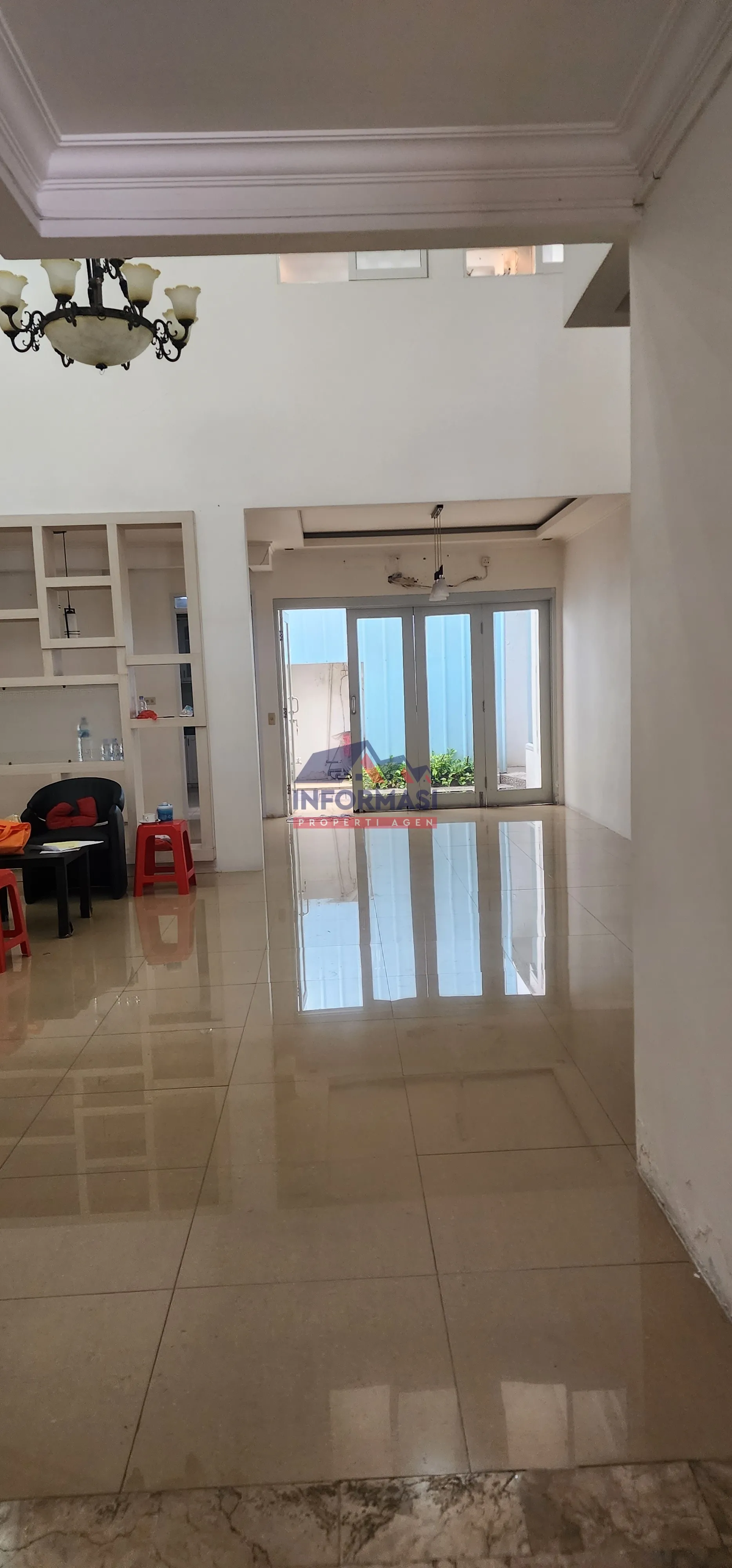 Rumah 2 lantai Taman Permata Buana