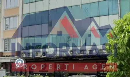 Disewakan 3 ruko gandeng lokasi pinggir jln raya