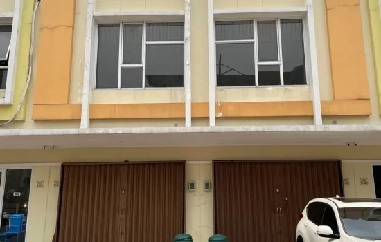 Ruko gandeng arcadia grande