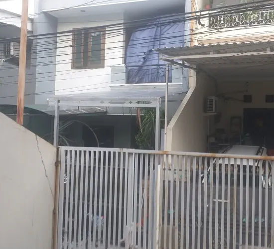 Dijual rumah ada kost2 an Kelapa Gading Jakarta Utara