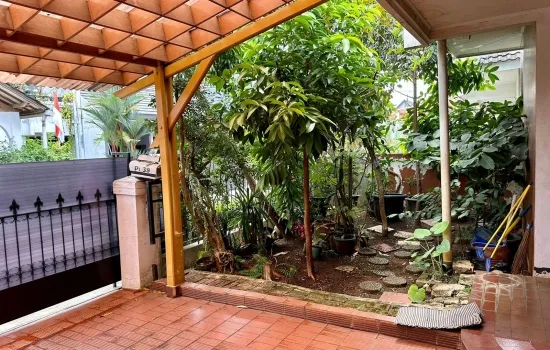 Rumah bagus , lokasi strategis, kamar tidur 3 , kamar mandi