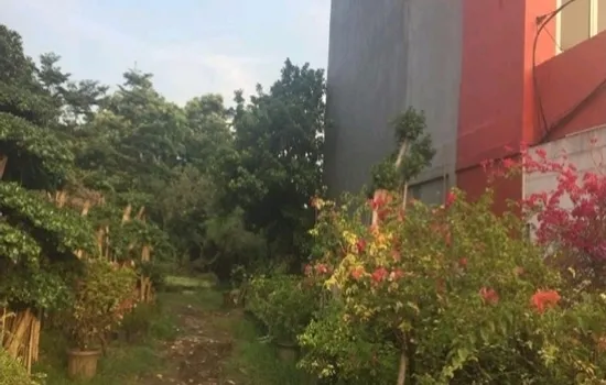 Tanah jl Raden Saleh. Karang tengah. 1665 m2. Nempel jakarta