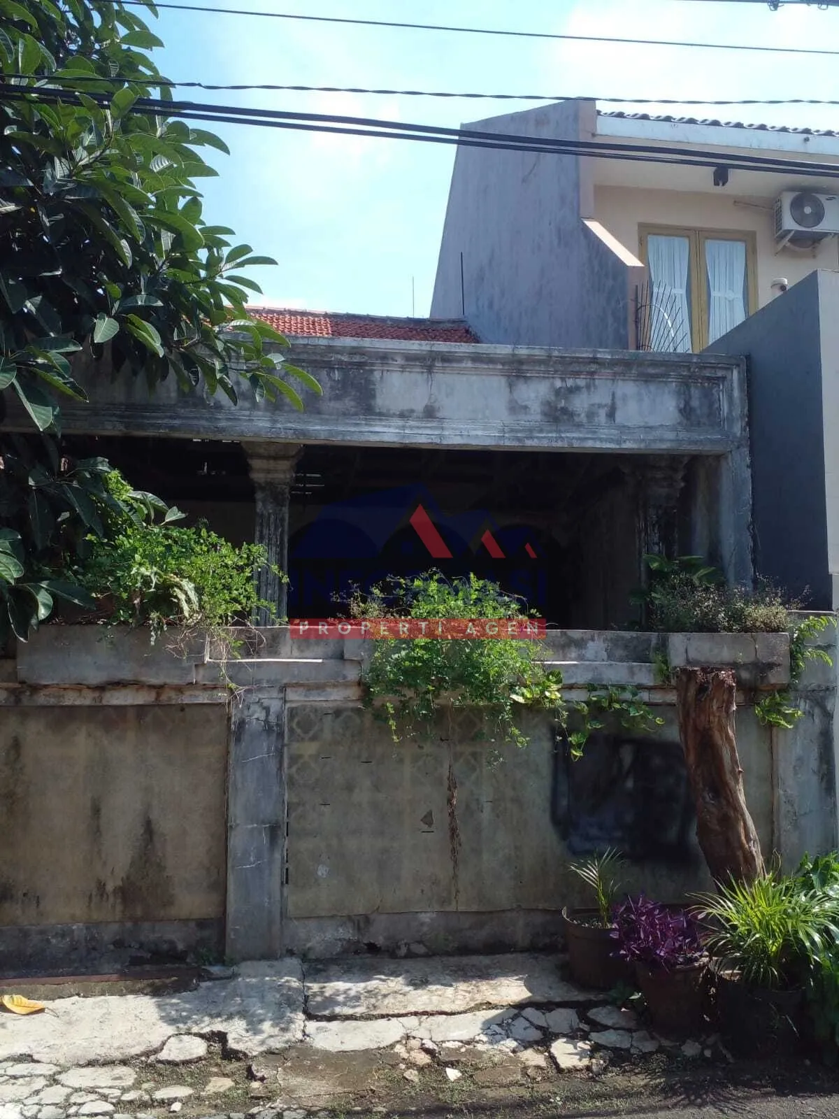 Rumah tua hitung tanah, lokasi strategis